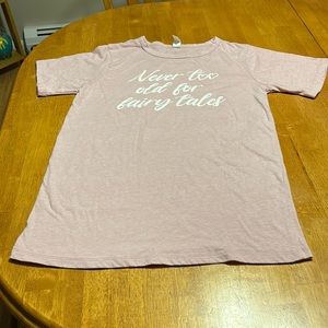 XL pinkish color tee shirt.  60 cotton. 40 polyester.